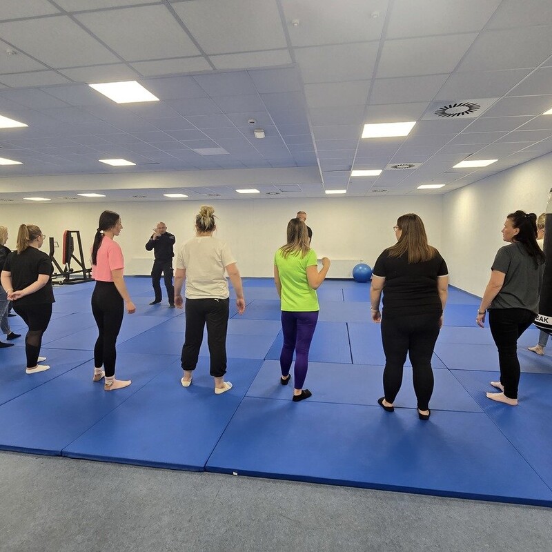 „Samoobrona dla Kobiet w Policji” – szkolenie w sosnowieckiej komendzie